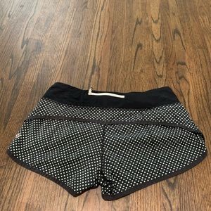 Lululemon speed up short- Size 6